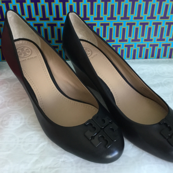 TORY BURCH LOWELL 65mm WEDGE PUMP CLOSED TOE PUMP - Picture 2 of 6